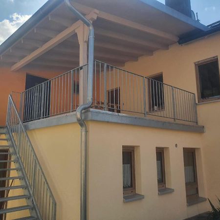 Katjas Ferienwohnungen Giebelstadt 外观 照片