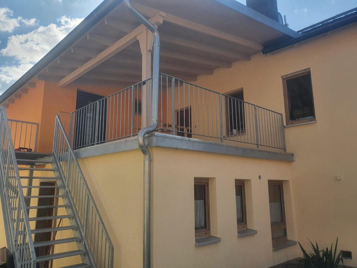 Katjas Ferienwohnungen Giebelstadt 外观 照片